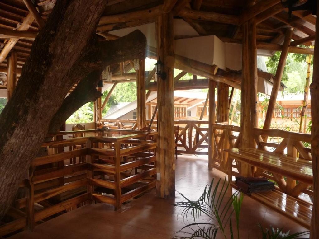 Palo Alto Bed & Breakfast Puerto Princesa Luaran gambar